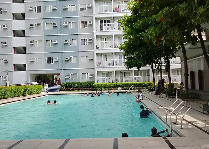 Trees 1 Bedroom Fully Furnished With Free Wi-fi & Netflix Apartamento Manila