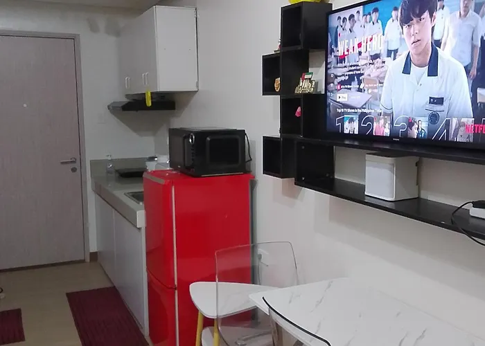 아파트 Trees 1 Bedroom Fully Furnished With Free Wi-fi & Netflix *