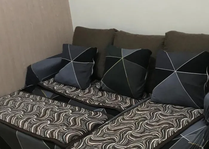 Trees 1 Bedroom Fully Furnished With Free Wi-fi & Netflix Apartamento